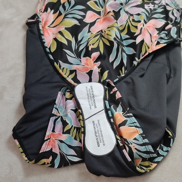 Billabong Black and Pink Floral One Piece Swimsuit NWT - Picture 8 of 14